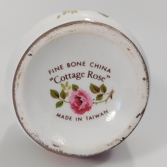 Cottage Rose Floral Fine Bone China Small Bud Aase - Picture 5 of 8